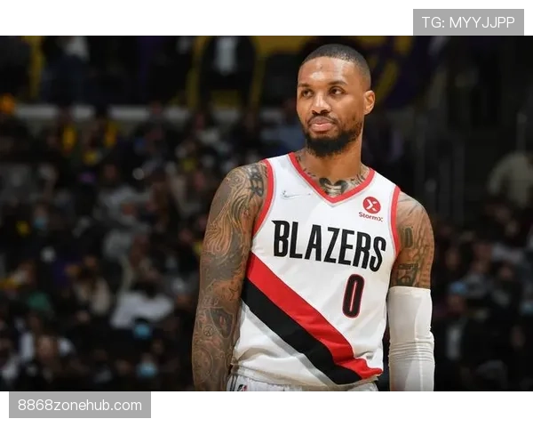 利拉德酒店套房直接买断，还穿着拖鞋打球，这神操作谁顶得住？