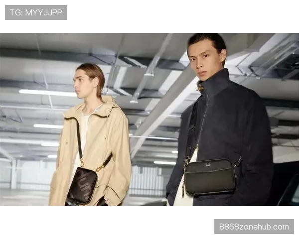 杨昊训练像邻家大哥，出街像刚刷爆时尚圈的人——我无语